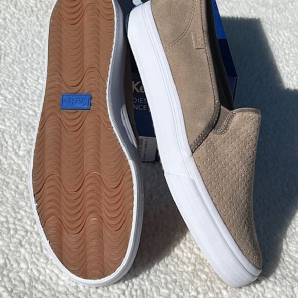 Keds Women's Double Decker Suede Slip On - Size 8M - Picture 3 of 3